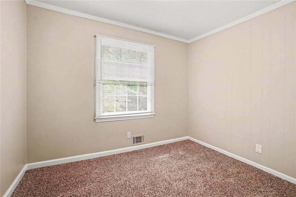 5 bedroom, 2 bathroom, 1,650 sq ft single family residence for sale at 6436 Piney Circle, Mableton, GA 30126 — photo 9
