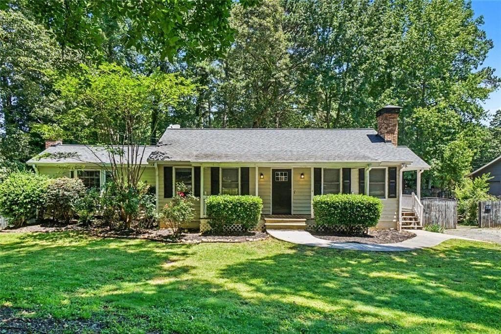 3 bedroom, 3 bathroom, 1,756 sq ft single family residence for sale at 3560 Hogan Drive, Kennesaw, GA 30152