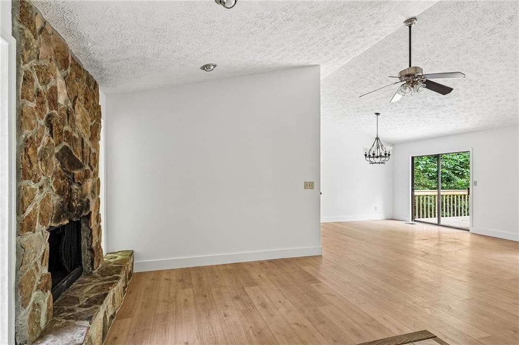 3 bedroom, 2 bathroom, 1,452 sq ft single family residence for sale at 2550 Big Oaks Drive, Marietta, GA 30064 — photo 6