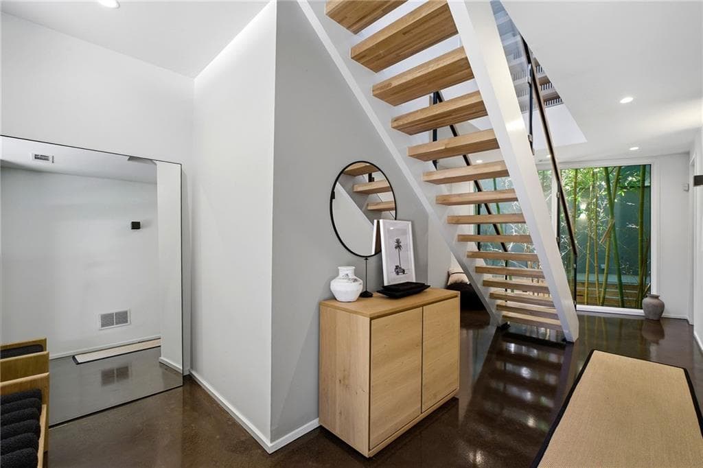 3 bedroom, 3 bathroom, 2,150 sq ft single family residence for rent at 715 Ralph Mcgill Boulevard, Atlanta, GA 30312 for $7,500 a month — photo 3