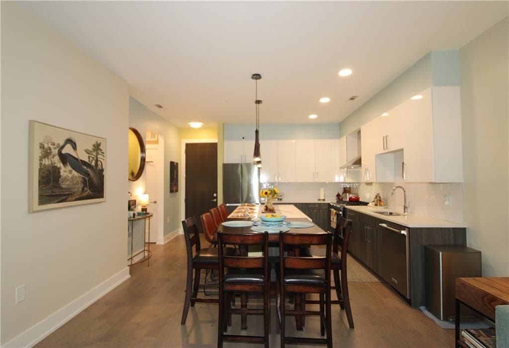 1 bedroom, 1 bathroom, 834 sq ft condominium for sale at 775 Juniper Street 208, Atlanta, GA 30308 — photo 5