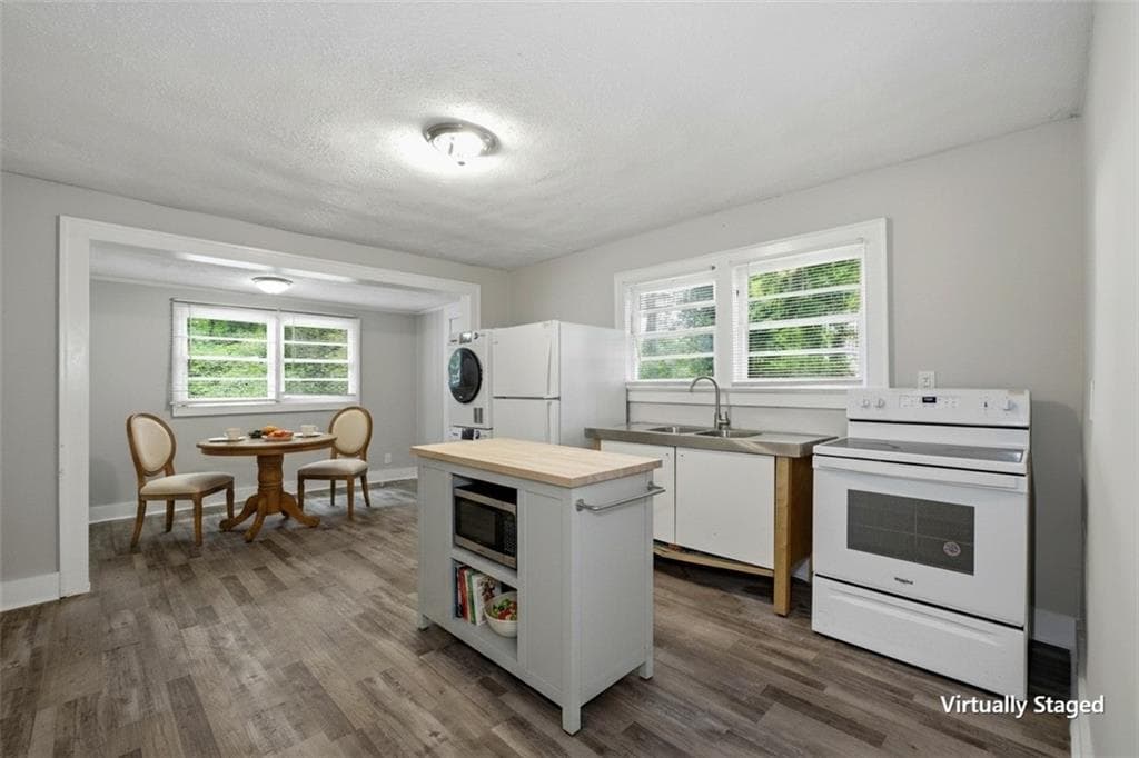 2 bedroom, 1 bathroom, 1,175 sq ft single family residence for sale at 1790 Stanton Road, Atlanta, GA 30311 — photo 5