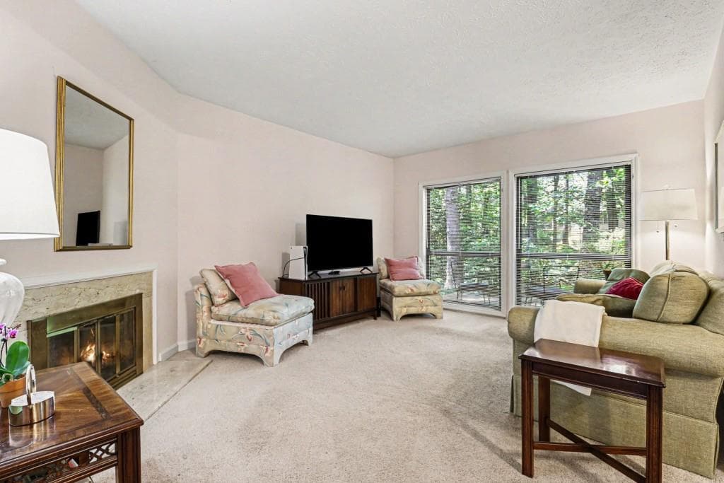 4862 Twin Lakes Trail