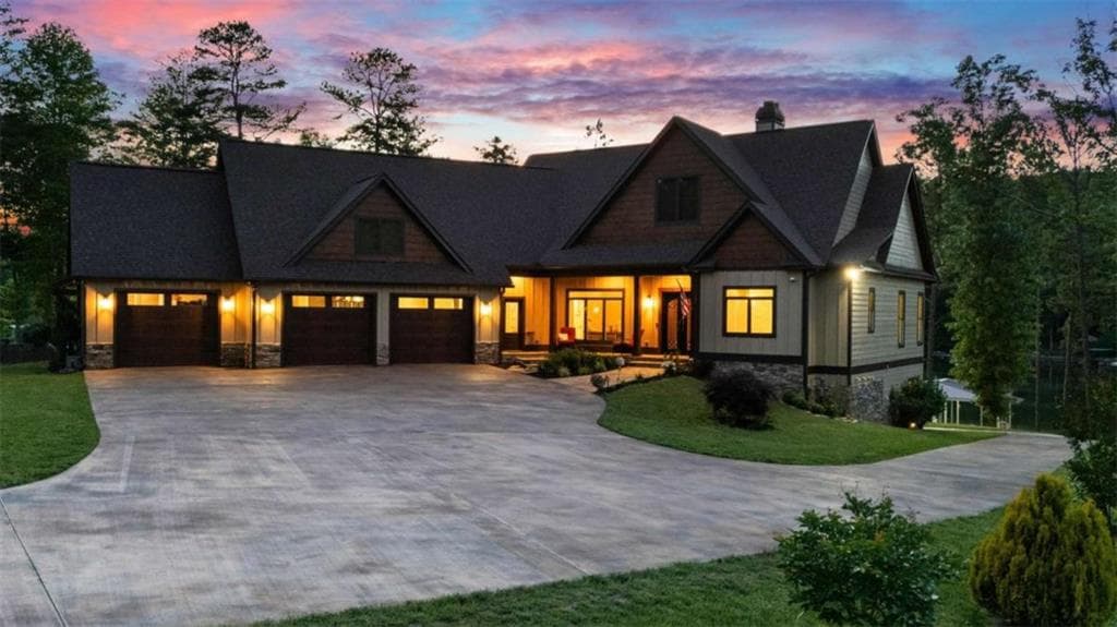 4 bedroom, 4 bathroom, 4,380 sq ft single family residence for sale at 117 Valley View Court, Blairsville, GA 30512 — photo 2