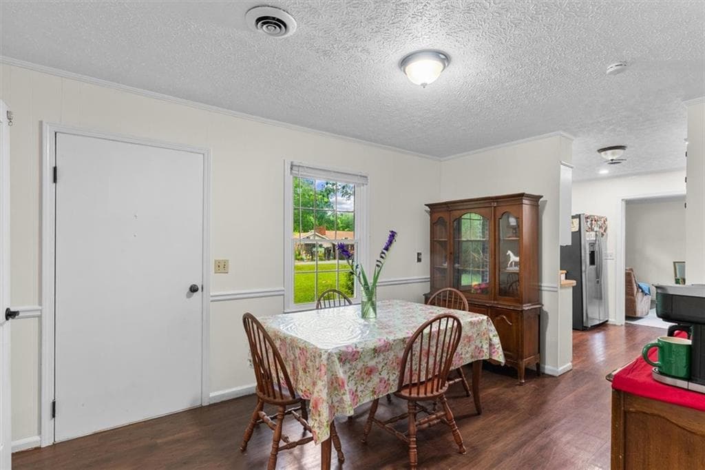 3 bedroom, 1 bathroom, 1,408 sq ft single family residence for sale at 156 Parker Road, Calhoun, GA 30701 — photo 8