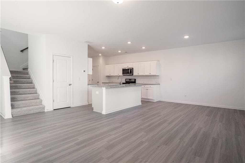 3 bedroom, 3 bathroom, 1,970 sq ft townhouse for rent at 5935 Osgood Place, Cumming, GA 30028 for $2,200 a month — photo 4