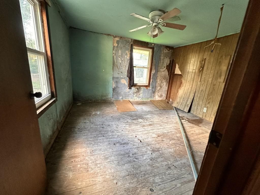3 bedroom, 2 bathroom, 1,682 sq ft single family residence under contract at 3965 Pecan Street, Loganville, GA 30052 — photo 4