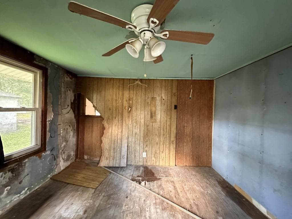 3 bedroom, 2 bathroom, 1,682 sq ft single family residence under contract at 3965 Pecan Street, Loganville, GA 30052 — photo 5