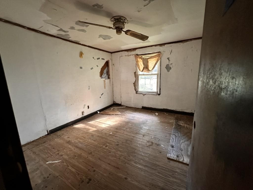3 bedroom, 2 bathroom, 1,682 sq ft single family residence under contract at 3965 Pecan Street, Loganville, GA 30052 — photo 8