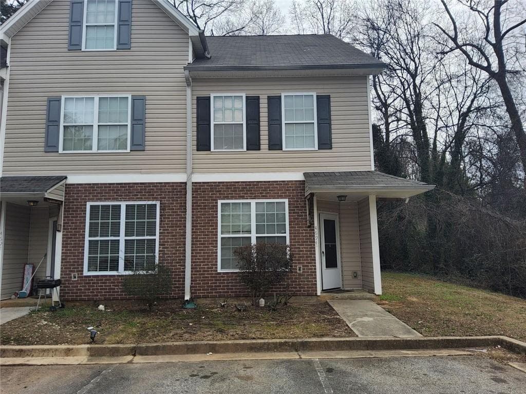 3 bedroom, 3 bathroom, 1,545 sq ft townhouse sold at 4694 Ernest Drive, Forest Park, GA 30297