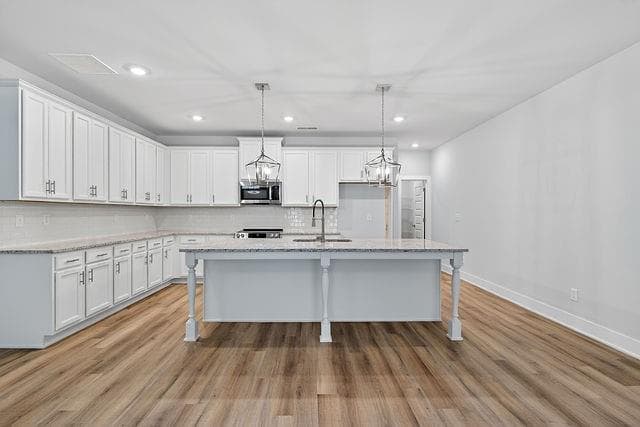 3 bedroom, 3 bathroom, 1,869 sq ft townhouse for sale at 2562 Harbor Ridge Pass Lot 338, Gainesville, GA 30507 — photo 6