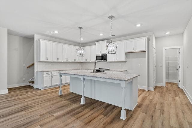 3 bedroom, 3 bathroom, 1,869 sq ft townhouse for sale at 2562 Harbor Ridge Pass Lot 338, Gainesville, GA 30507 — photo 7