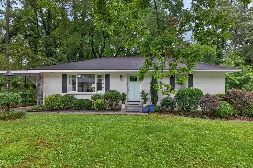 3 bedroom, 2 bathroom, 1,100 sq ft single family residence sold at 558 Boyds Drive, Marietta, GA 30067