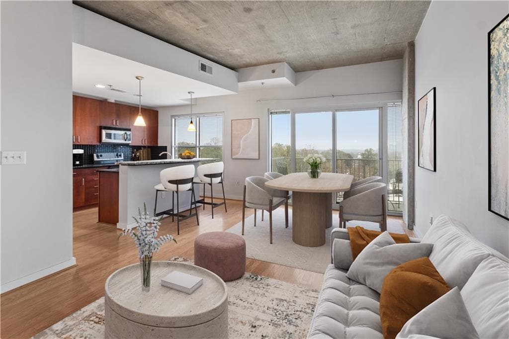 1 bedroom, 1 bathroom, 792 sq ft condominium for sale at 250 Pharr Road 514, Atlanta, GA 30305