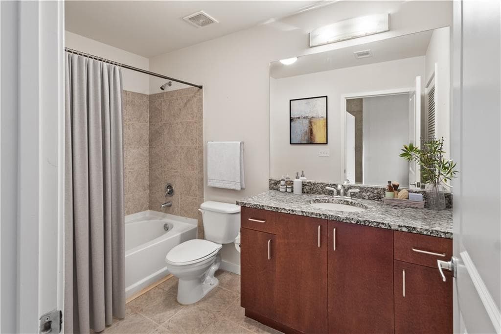 1 bedroom, 1 bathroom, 792 sq ft condominium for sale at 250 Pharr Road 514, Atlanta, GA 30305 — photo 6