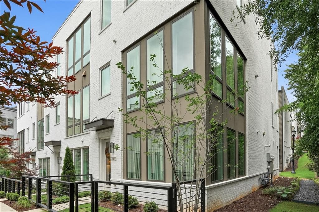 3 bedroom, 4 bathroom, 2,277 sq ft townhouse sold at 358 Gibson Street, Atlanta, GA 30316
