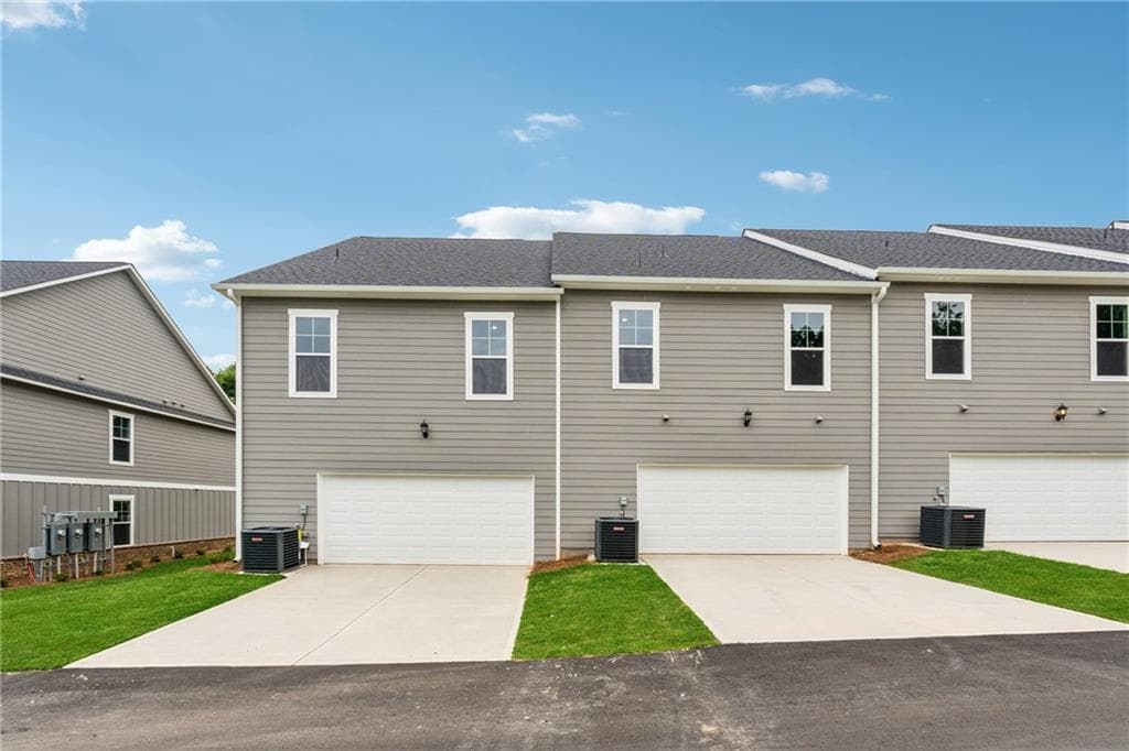 4 bedroom, 3 bathroom, 1,871 sq ft townhouse for sale at 2546 Harbor Ridge Pass Lot 341, Gainesville, GA 30507 — photo 4