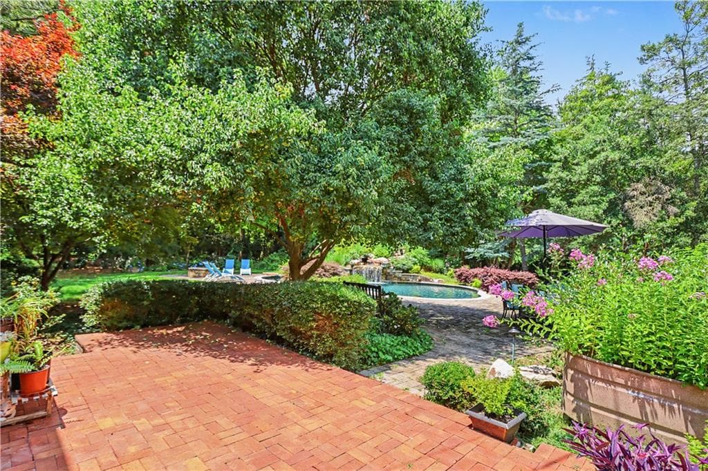 4 bedroom, 4 bathroom, 3,378 sq ft single family residence for sale at 390 Virginia Hills Road, Royston, GA 30662