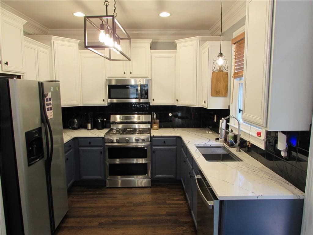 4 bedroom, 4 bathroom, 2,198 sq ft single family residence for sale at 925 Rice Street, Atlanta, GA 30318 — photo 10