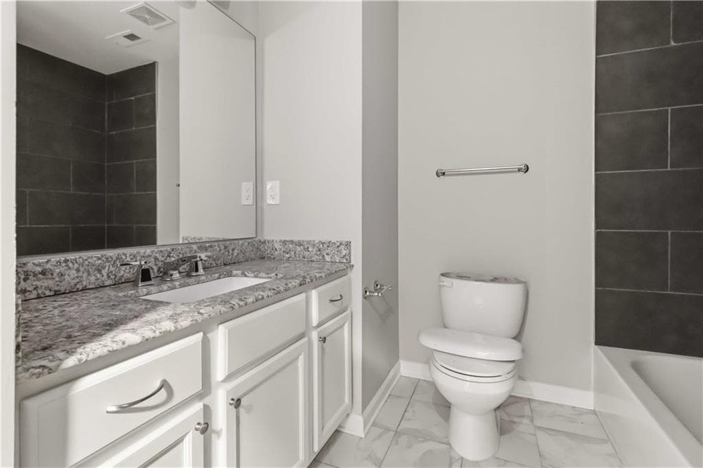 3 bedroom, 3 bathroom, 1,728 sq ft single family residence for sale at 925 Sims Street, Atlanta, GA 30310 — photo 8