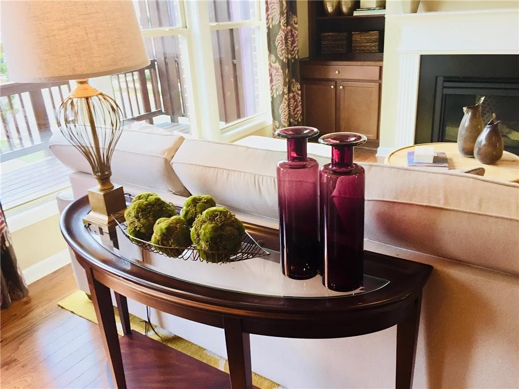4 bedroom, 4 bathroom, 2,221 sq ft townhouse for rent at 663 Greencrest Lane, Alpharetta, GA 30004 for $3,000 a month — photo 1 of 10