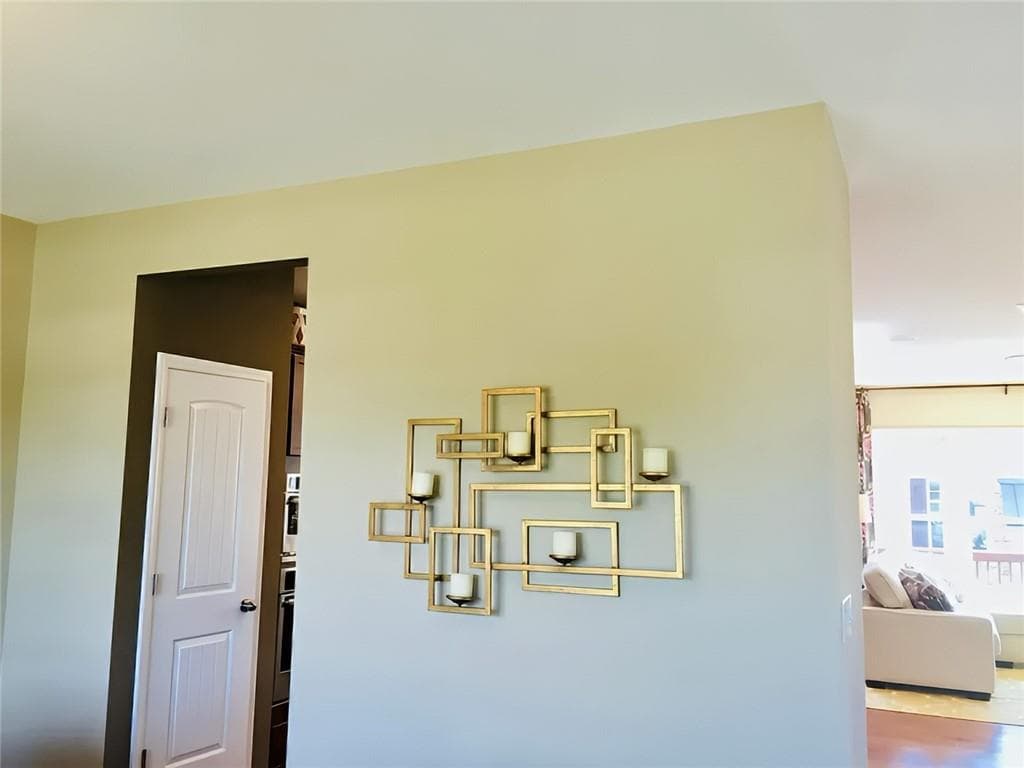 4 bedroom, 4 bathroom, 2,221 sq ft townhouse for rent at 663 Greencrest Lane, Alpharetta, GA 30004 for $3,000 a month — photo 9
