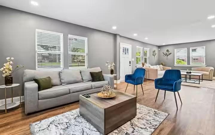 4 bedroom, 3 bathroom, 2,636 sq ft single family residence for sale at 1204 Martin Luther King Junior Drive, Atlanta, GA 30314 — photo 7