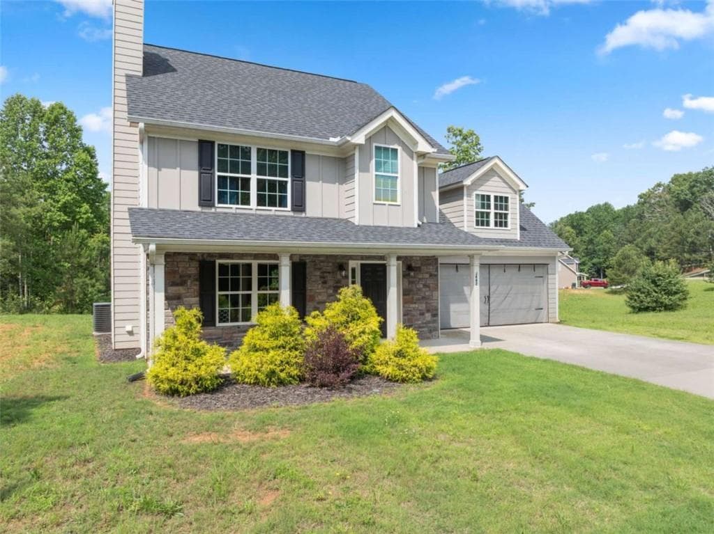 3 bedroom, 3 bathroom, 1,817 sq ft single family residence for sale at 5442 Stepstone Way, Gainesville, GA 30506 — photo 2