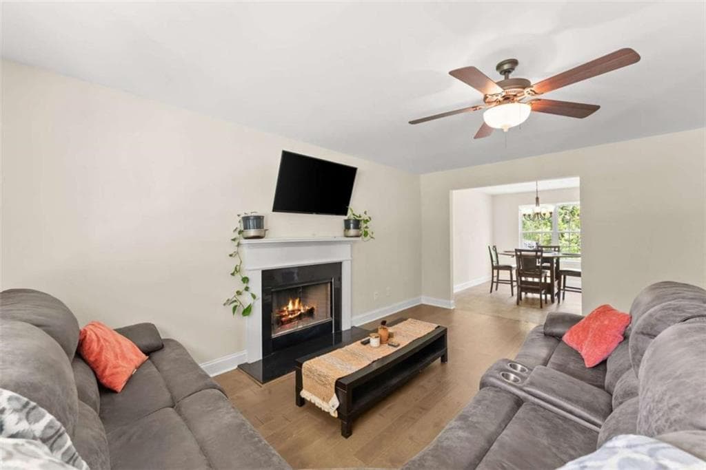 3 bedroom, 3 bathroom, 1,817 sq ft single family residence for sale at 5442 Stepstone Way, Gainesville, GA 30506 — photo 7