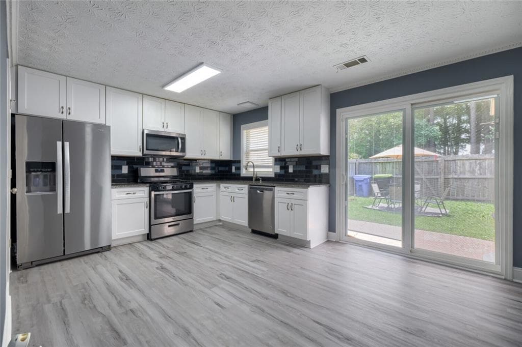 2 bedroom, 2 bathroom, 1,270 sq ft townhouse for rent at 119 Forrest Avenue, Fayetteville, GA 30214 for $1,750 a month — photo 4