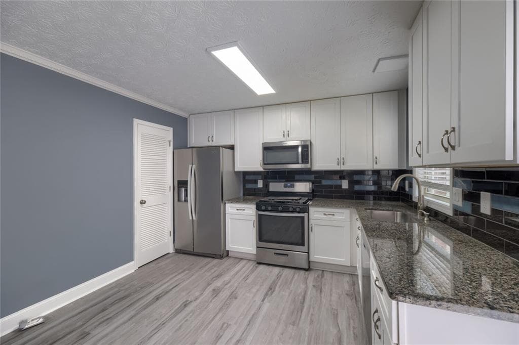2 bedroom, 2 bathroom, 1,270 sq ft townhouse for rent at 119 Forrest Avenue, Fayetteville, GA 30214 for $1,750 a month — photo 5
