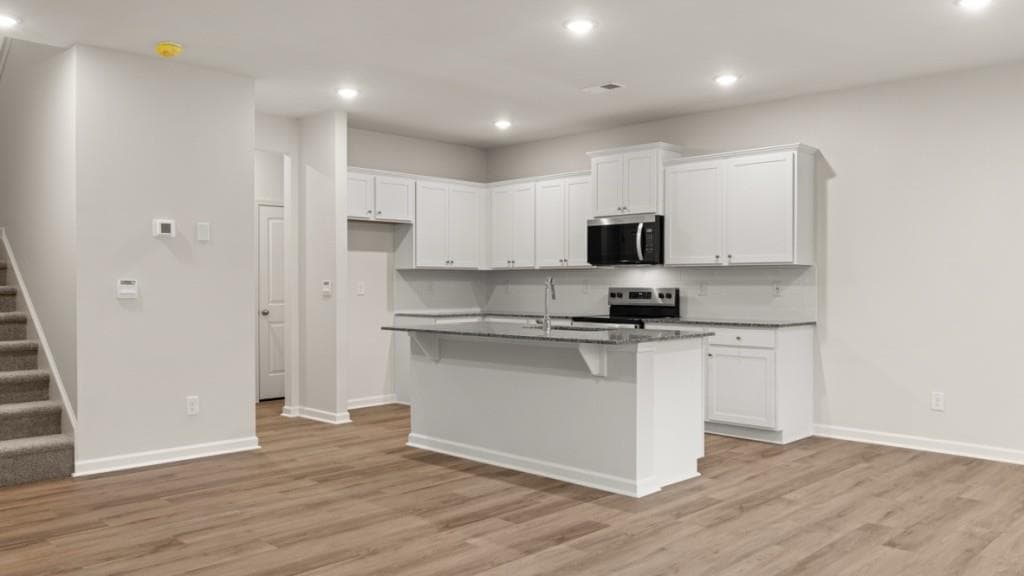 3 bedroom, 3 bathroom, 1,857 sq ft townhouse for sale at 2346 Carlton Parkway, Douglasville, GA 30135 — photo 4