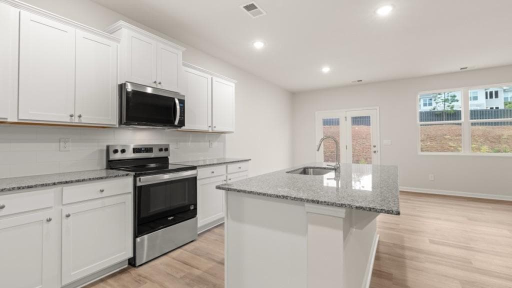3 bedroom, 3 bathroom, 1,857 sq ft townhouse for sale at 2354 Carlton Parkway, Douglasville, GA 30135 — photo 6