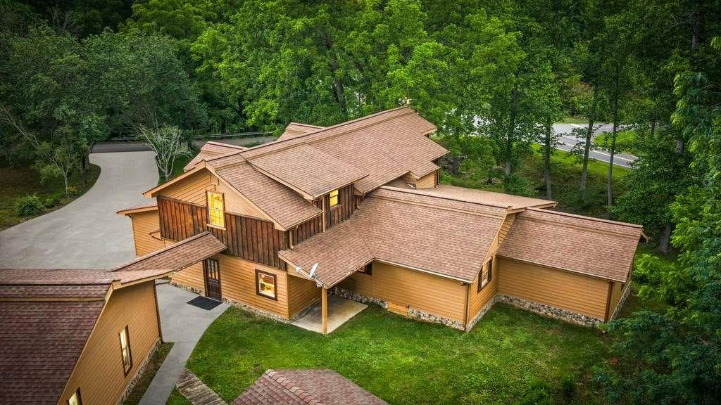 4 bedroom, 4 bathroom, 3,000 sq ft single family residence for sale at 1898 Kimsey Dairy Road, Copperhill, TN 37391 — photo 7