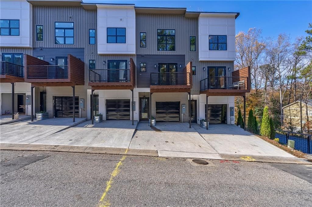 3 bedroom, 4 bathroom, 2,080 sq ft townhouse for sale at 2323 Mason Drive D21, Atlanta, GA 30316 — photo 4