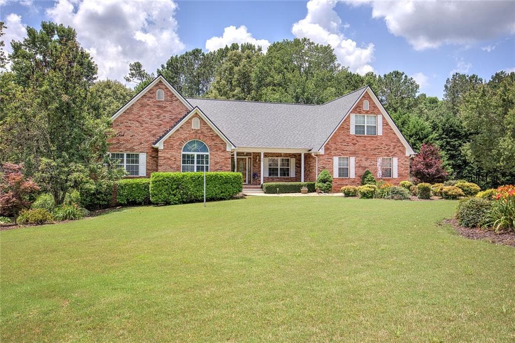 4 bedroom, 4 bathroom, 5,476 sq ft single family residence sold at 20 Spring Lake Trail, White, GA 30184
