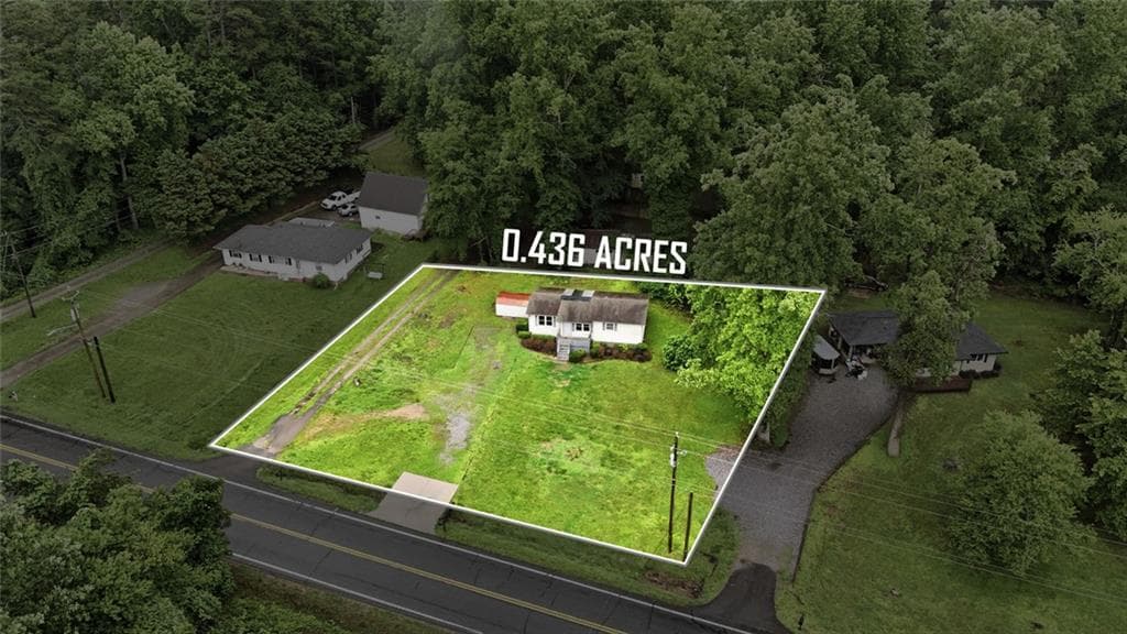 2 bedroom, 2 bathroom, 900 sq ft single family residence for sale at 543 Hwy 53, Dawsonville, GA 30534 — photo 3