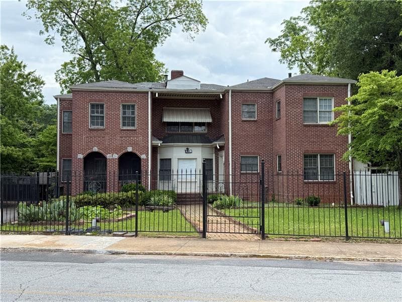 1 bedroom, 1 bathroom, 409 sq ft apartment for rent at 3548 E Main Street 9, Atlanta, GA 30337 for $950 a month — photo 2