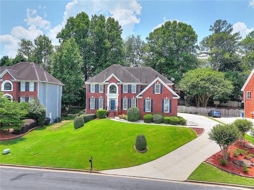 5 bedroom, 5 bathroom, 4,900 sq ft single family residence for sale at 1252 Braeburn Drive, Lawrenceville, GA 30044 — photo 2