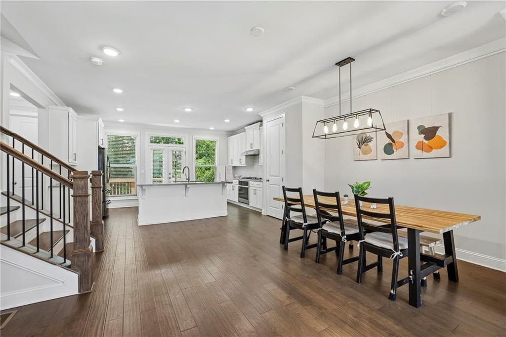 4 bedroom, 4 bathroom, 2,363 sq ft townhouse for sale at 7938 Laurel Crest Drive, Suwanee, GA 30024 — photo 3