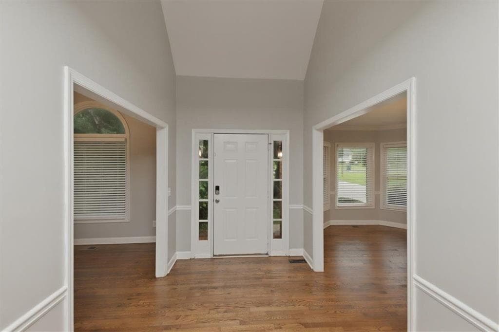 3 bedroom, 3 bathroom, 2,396 sq ft single family residence for sale at 1798 Poinsettia Drive, Marietta, GA 30062 — photo 3