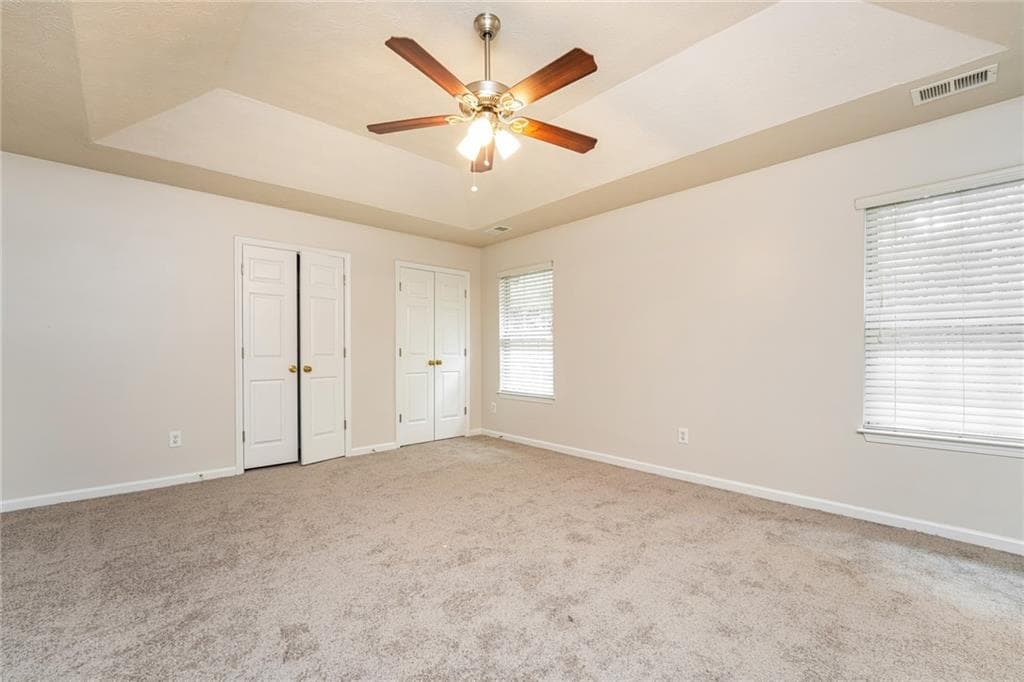 3 bedroom, 3 bathroom, 2,208 sq ft single family residence for sale at 827 Shadow Lake Drive, Lithonia, GA 30058 — photo 2