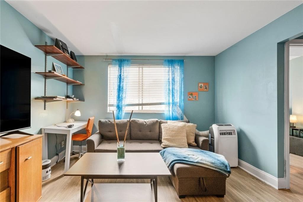 2 bedroom, 1 bathroom, 931 sq ft condominium for sale at 215 Piedmont Avenue 303, Atlanta, GA 30308 — photo 7