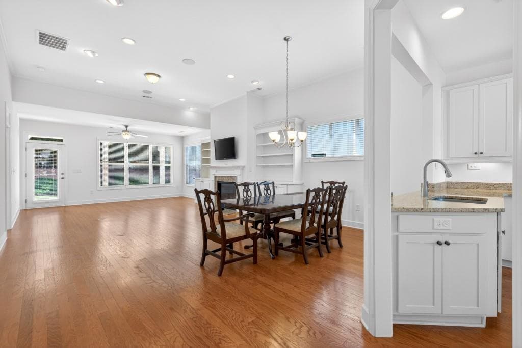 3 bedroom, 3 bathroom, 2,014 sq ft single family residence for sale at 3655 Cresswind Parkway, Gainesville, GA 30504 — photo 6