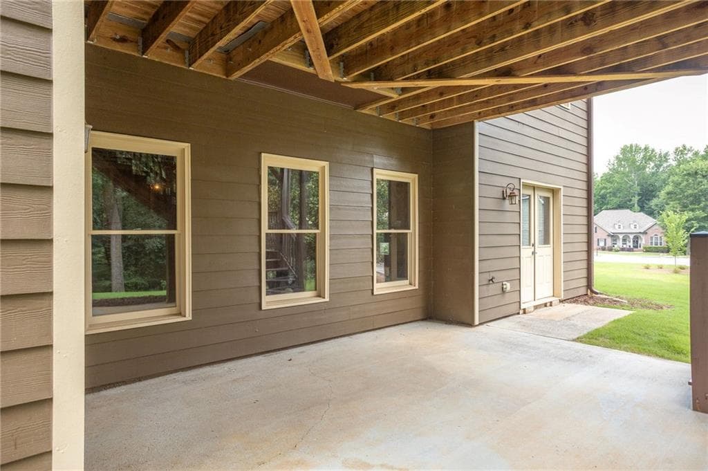5 bedroom, 3 bathroom, 2,701 sq ft single family residence for sale at 348 Hidden Trail, Pendergrass, GA 30567 — photo 6