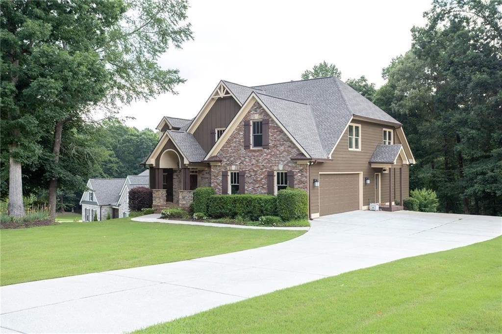 5 bedroom, 3 bathroom, 2,701 sq ft single family residence for sale at 348 Hidden Trail, Pendergrass, GA 30567 — photo 9