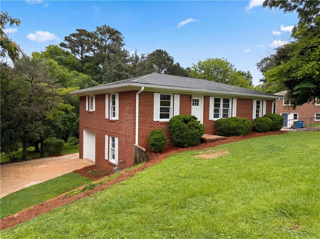 3 bedroom, 1 bathroom, 1,107 sq ft single family residence for sale at 155 Conrad Drive, Athens, GA 30601 — photo 8