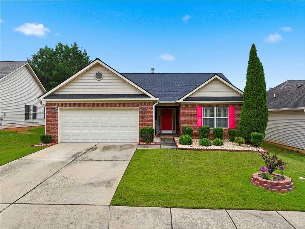 3 bedroom, 2 bathroom, 1,625 sq ft single family residence sold at 4901 Summersun Drive, Morrow, GA 30260