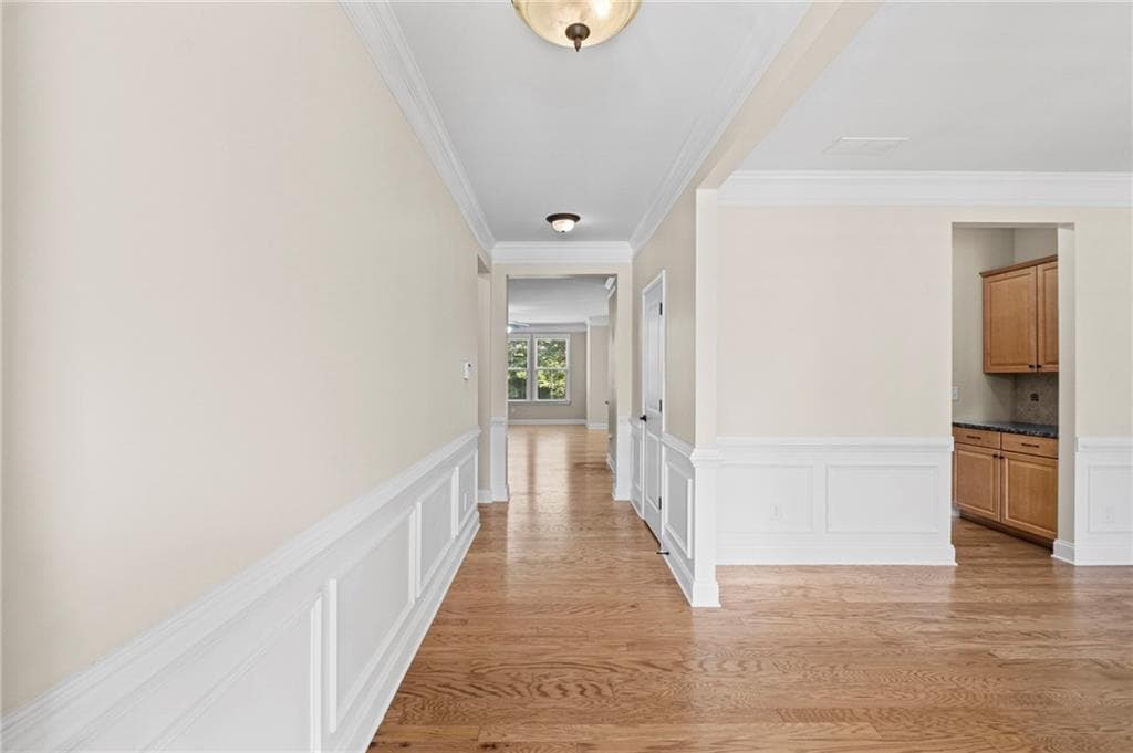 5 bedroom, 5 bathroom, 3,763 sq ft single family residence for sale at 1040 Krobot Way, Milton, GA 30004 — photo 6