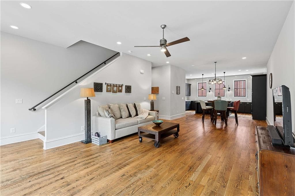 3 bedroom, 4 bathroom, 2,242 sq ft townhouse under contract at 432 E Howard Avenue 23, Decatur, GA 30030 — photo 7